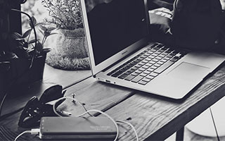 mk sport-西甲中锋无球跑动模式对防线施压模式研究，无球跑位阻挡犯规